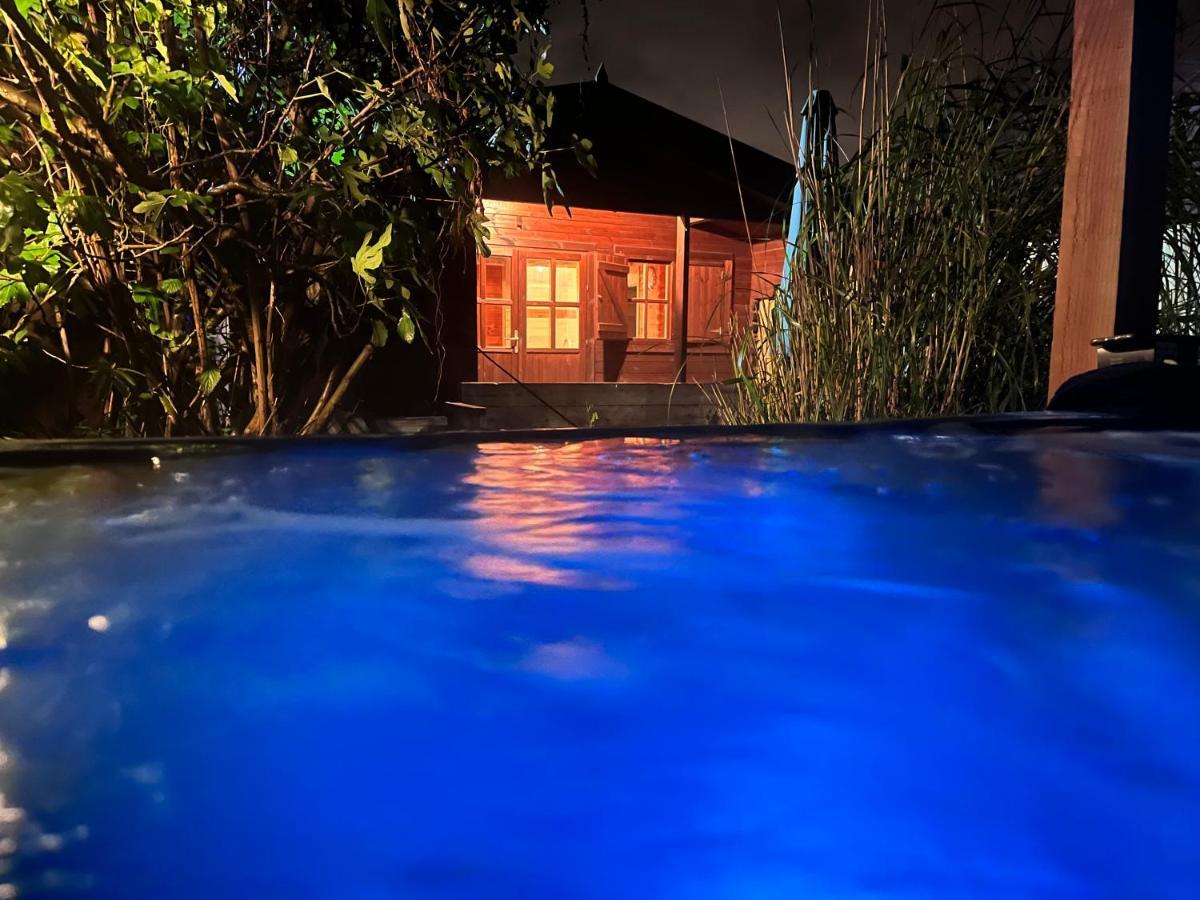 Buddha Style Family House & Jacuzzi & Sauna Near Amsterdam Vijfhuizen Exterior foto